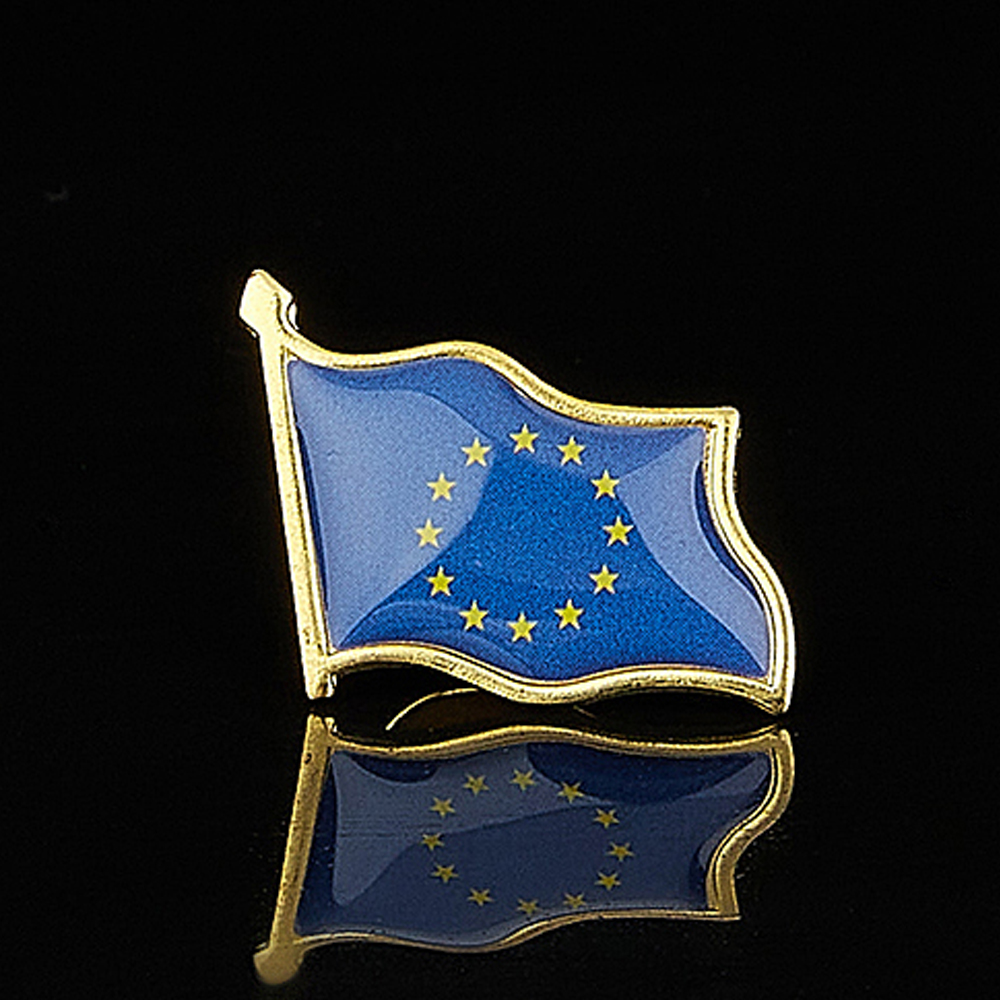 欧州連合の愛国心のバッジ、金メッキの手を振る旗の襟、スーツや - Travel Accessories For Europe のレビューと価格