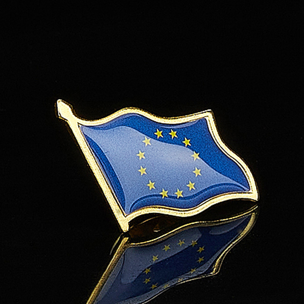 欧州連合の愛国心のバッジ、金メッキの手を振る旗の襟、スーツや - Travel Accessories For Europe のレビューと価格