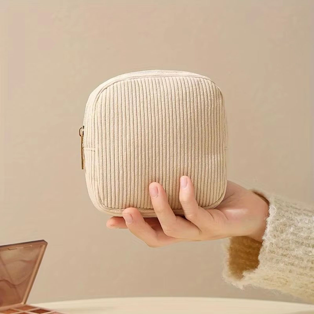 大容量サニタリーパッドバッグ 化粧品・口紅収納バッグ 下着・ - Travel Accessories Bag のレビューと価格