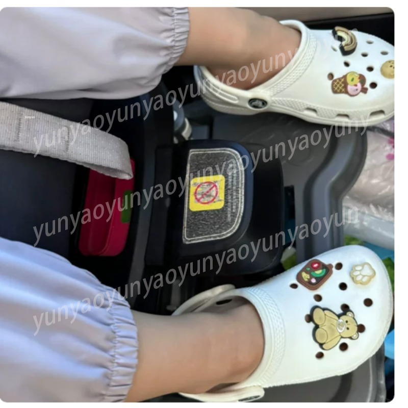 ポータブル折りたたみ式車用ベビーフットレストペダルユニバーサ - Travel Accessories Kids のレビューと価格