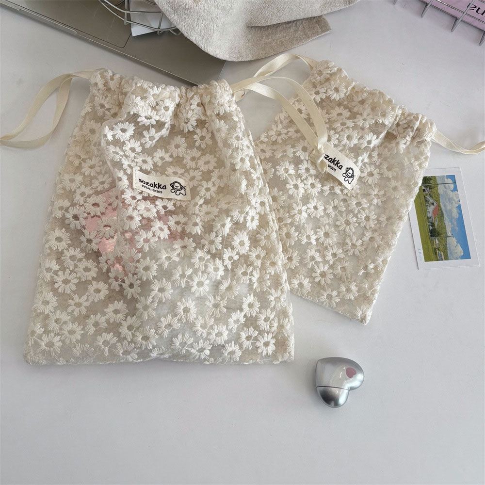 レース刺繍デイジーメッシュ巾着メイクアップバッグ夏旅行用トイ - Travel Accessories Bag のレビューと価格